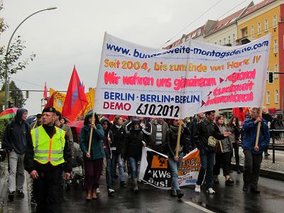 Bundesweite Montagsdemo, 9. Herbstdemonstration gegen die Regierung, 6. Oktober 2012 - Berliner Gr&uuml;n in Gefahr